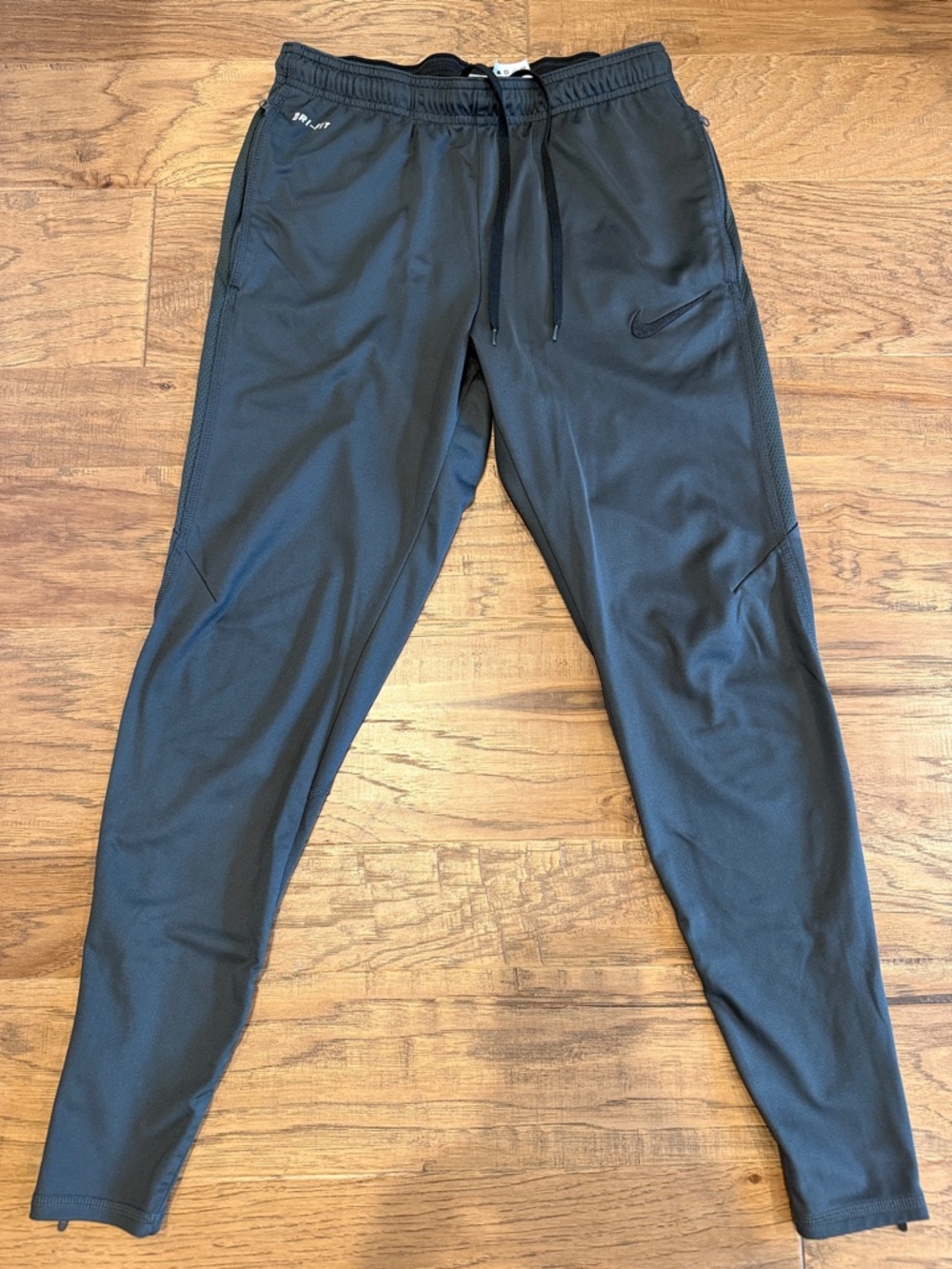 Nike Men’s Gray Athletic Joggers with Swoosh